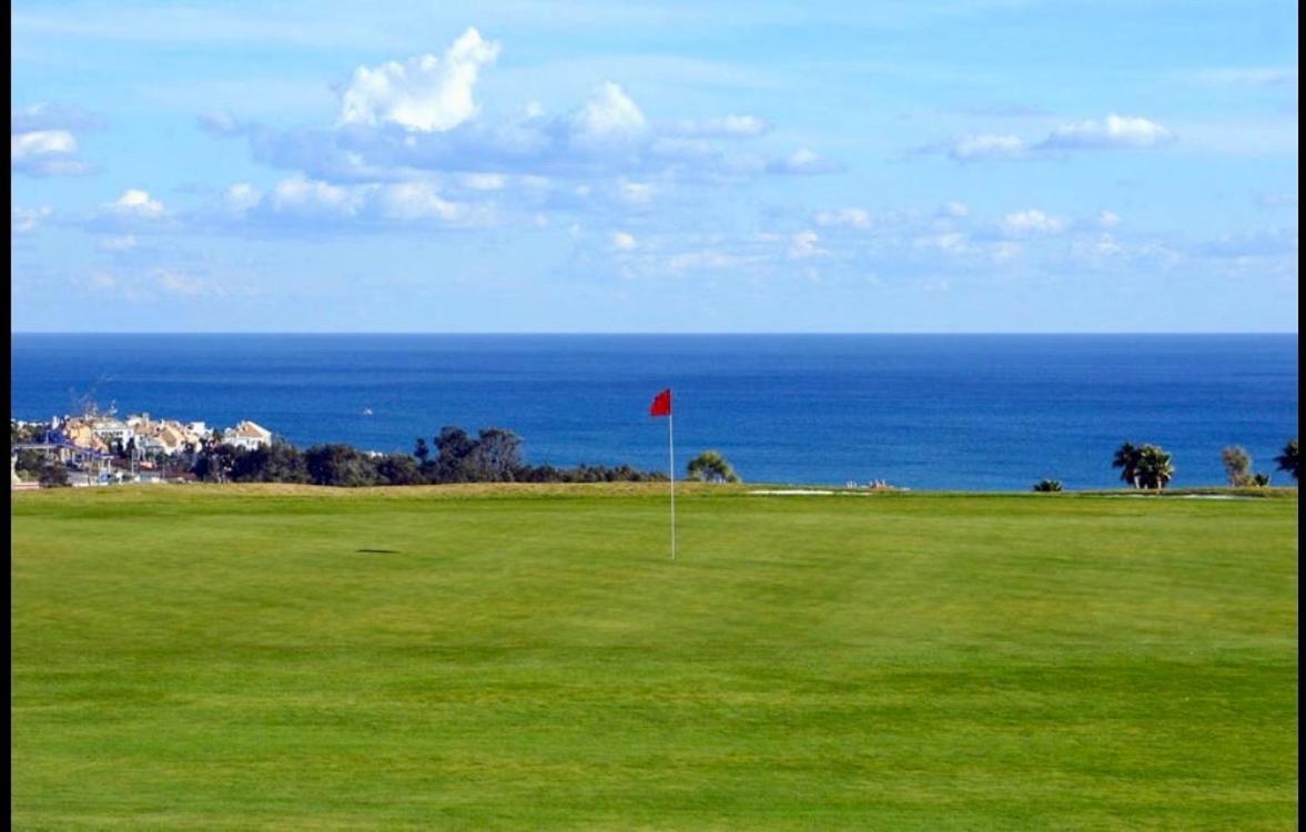 Casares Beach Golf Apartment With Private Garden Direct Pool Access Экстерьер фото